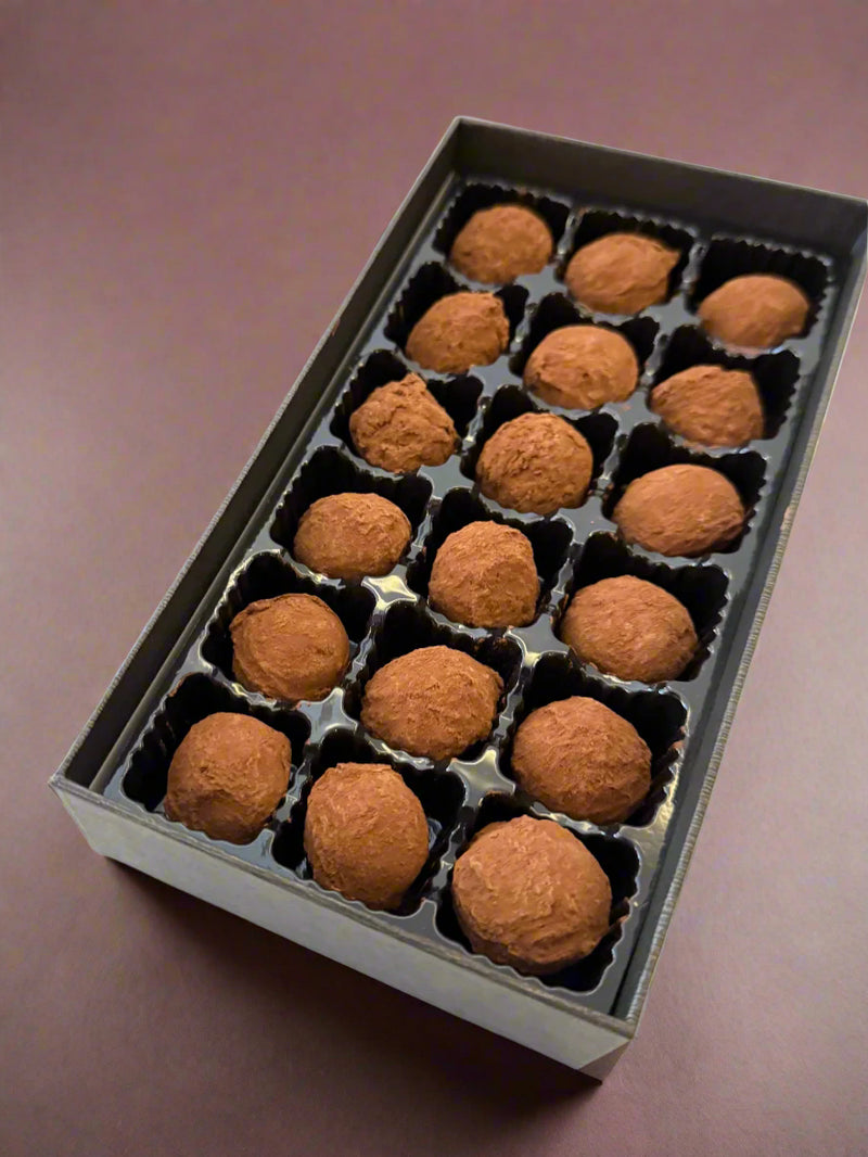 Handcrafted Hazelnut Dark Chocolate Truffles (4/18 pcs)